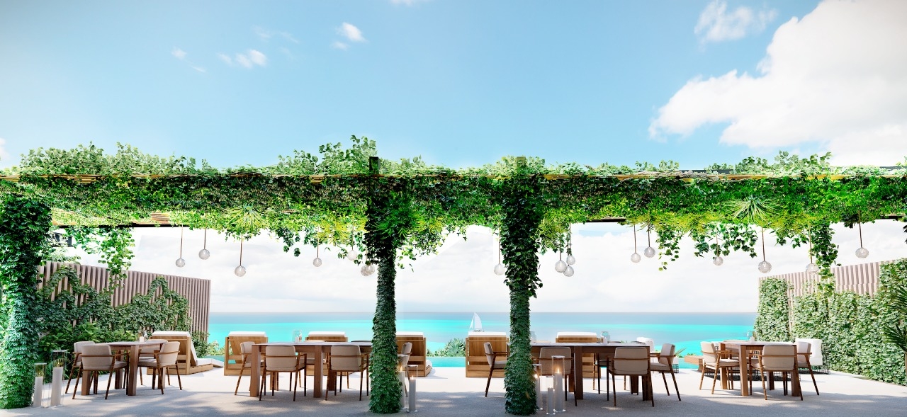 SPOTLIGHT: SOLEII, Steps to the beach in Playacar Phase I