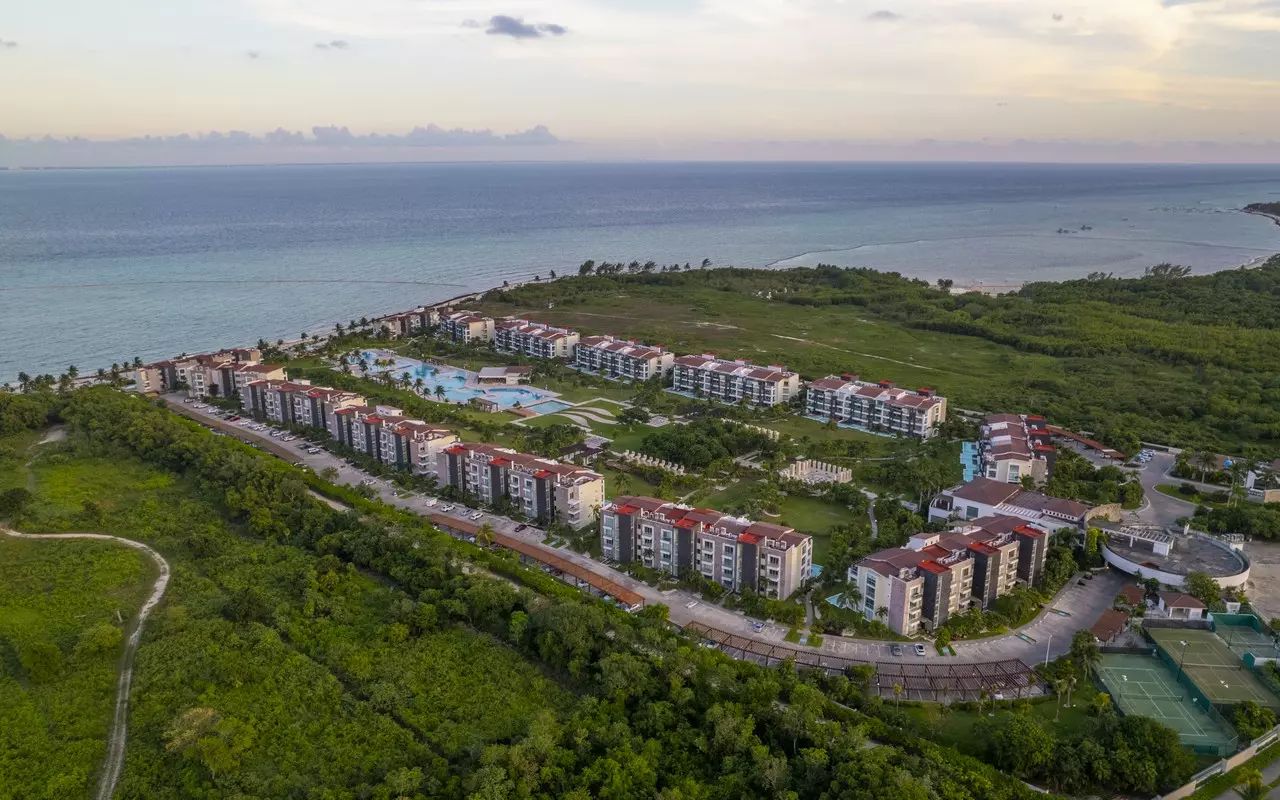 Mareazul Beachfront Condos for Sale in playa del Carmen